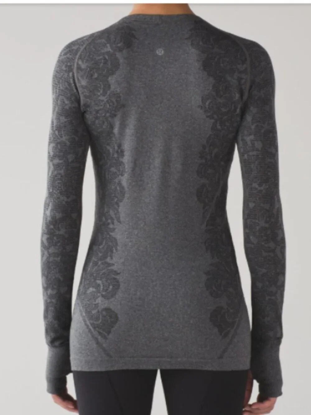 Lululemon Swiftly Tech Long Sleeve Crew Heathered Black Size 8 Sporty Gym Casual